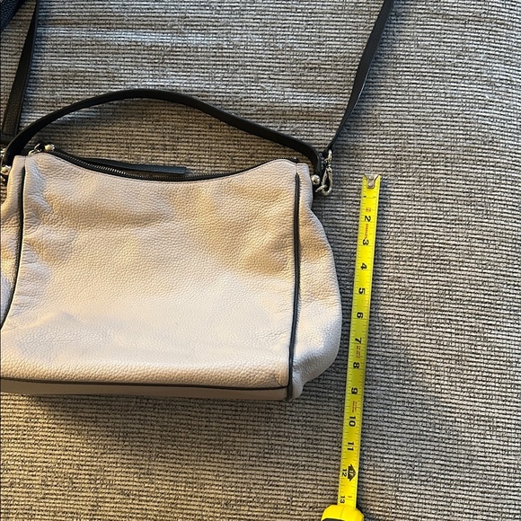 kate spade cross body grey and black purse - Picture 9 of 9
